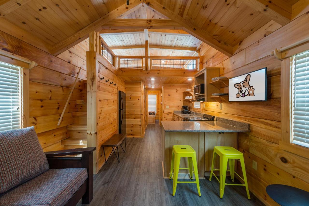 Great Escapes Rv Resort Bryan College Station エクステリア 写真