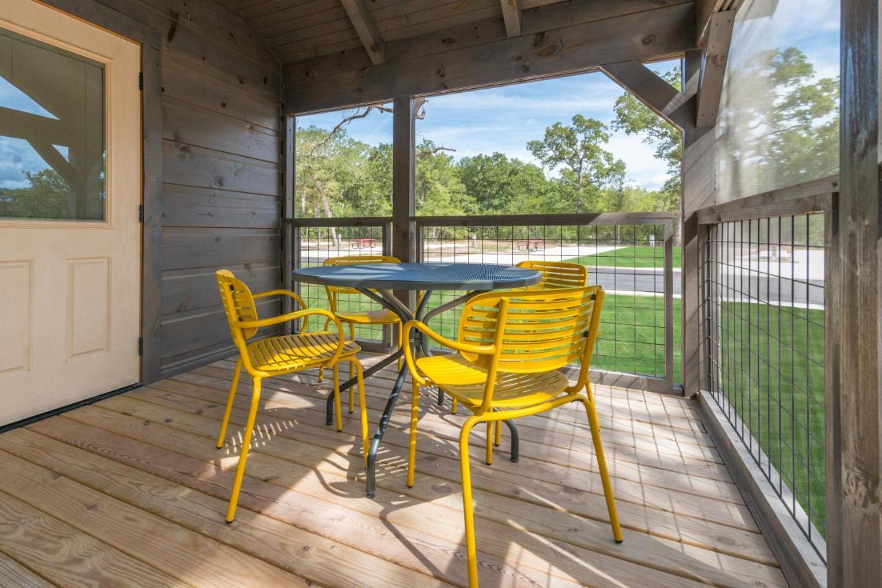 Great Escapes Rv Resort Bryan College Station エクステリア 写真