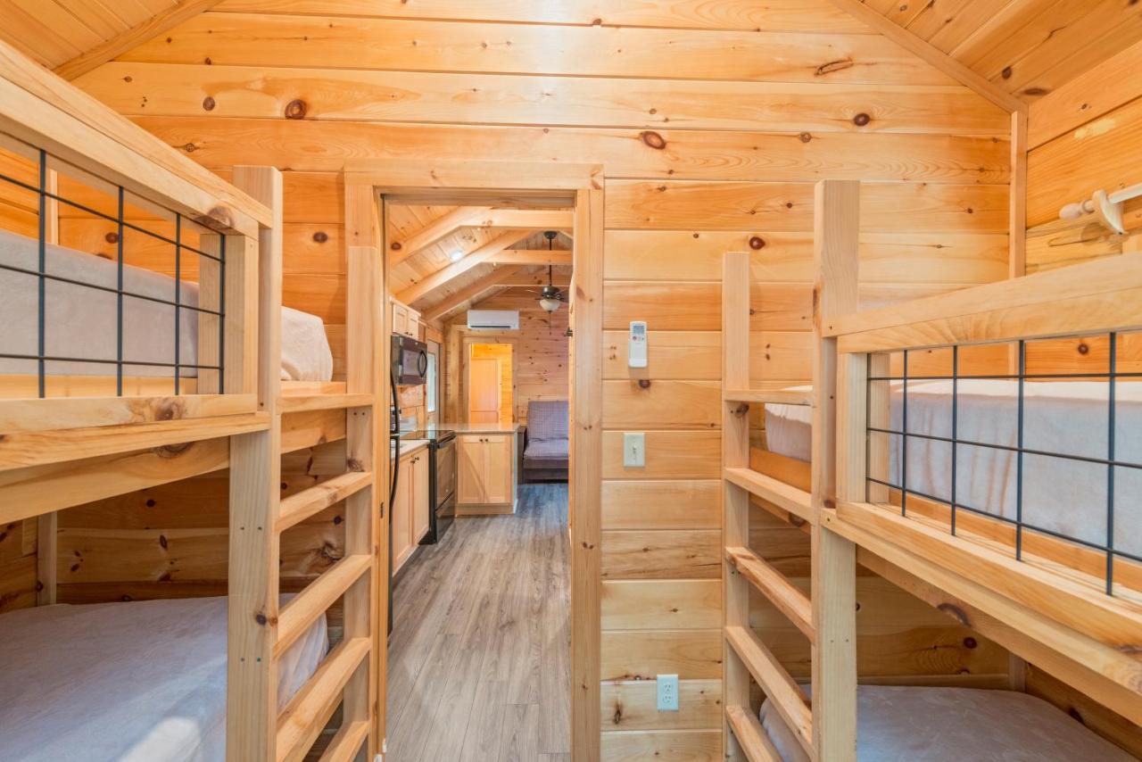 Great Escapes Rv Resort Bryan College Station エクステリア 写真