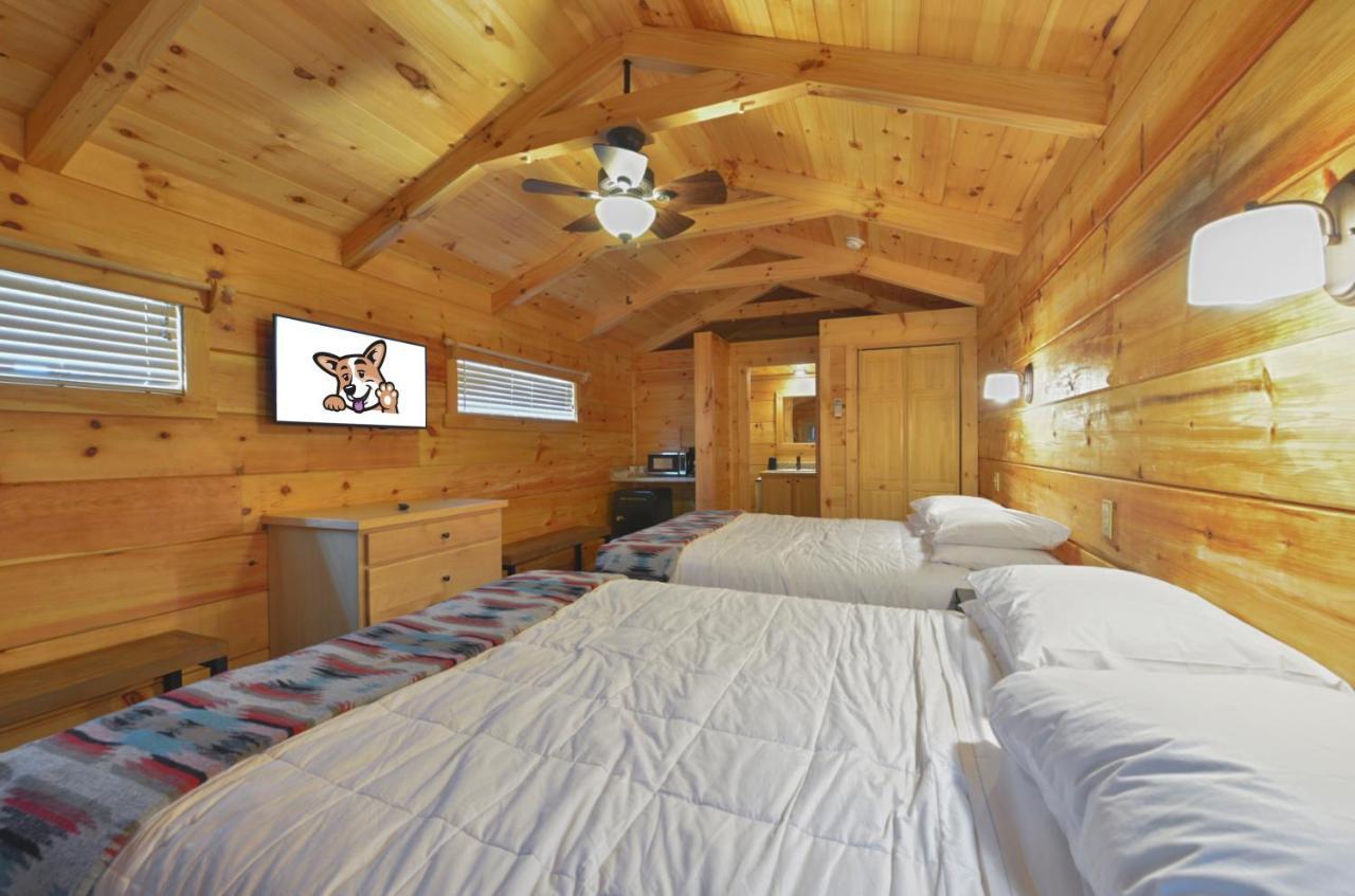 Great Escapes Rv Resort Bryan College Station エクステリア 写真