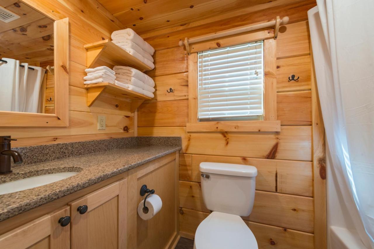 Great Escapes Rv Resort Bryan College Station エクステリア 写真