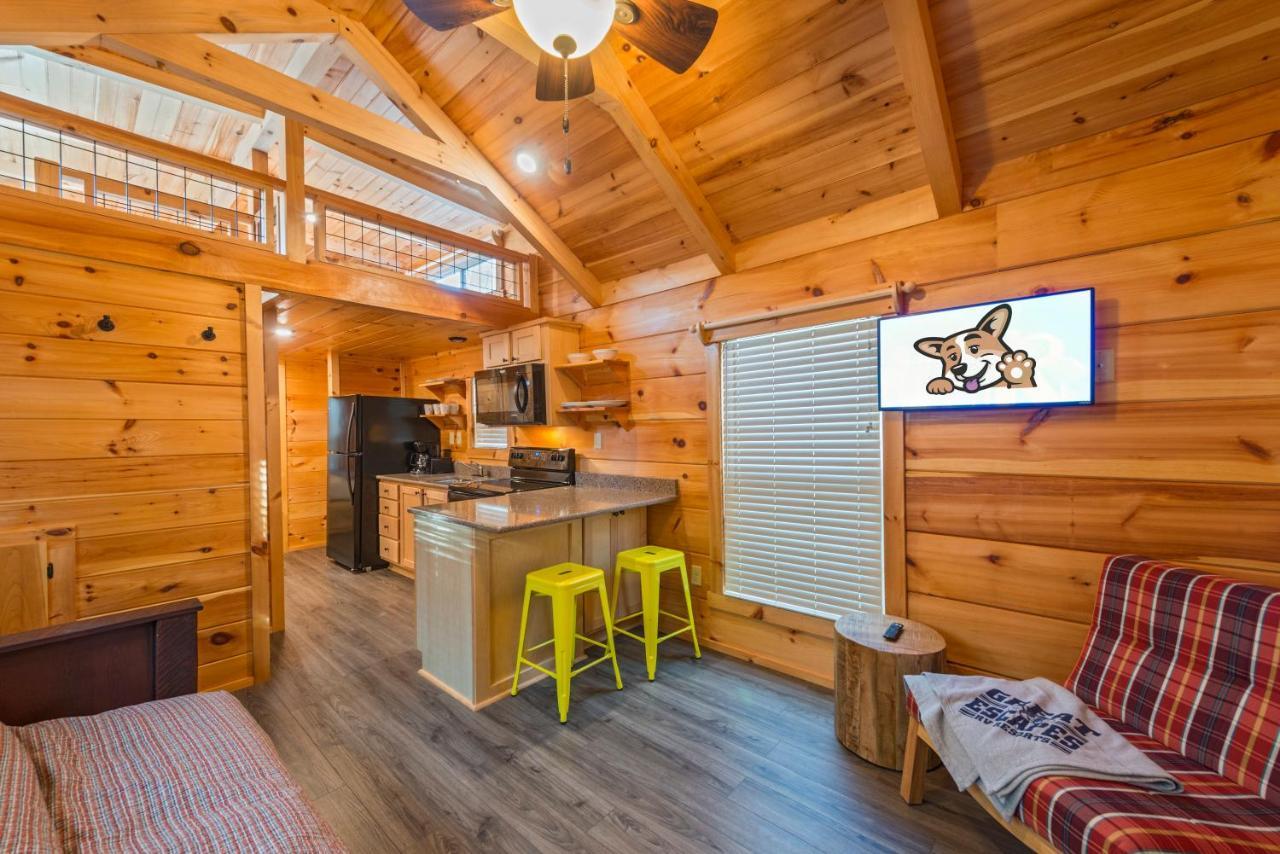 Great Escapes Rv Resort Bryan College Station エクステリア 写真