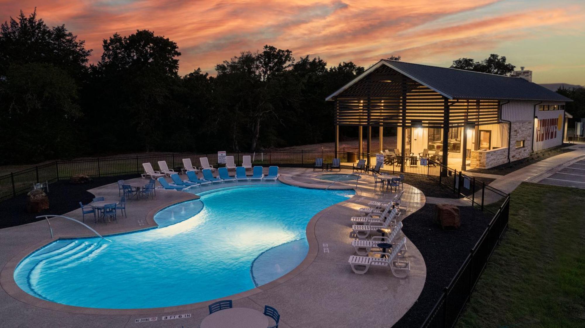 Great Escapes Rv Resort Bryan College Station エクステリア 写真