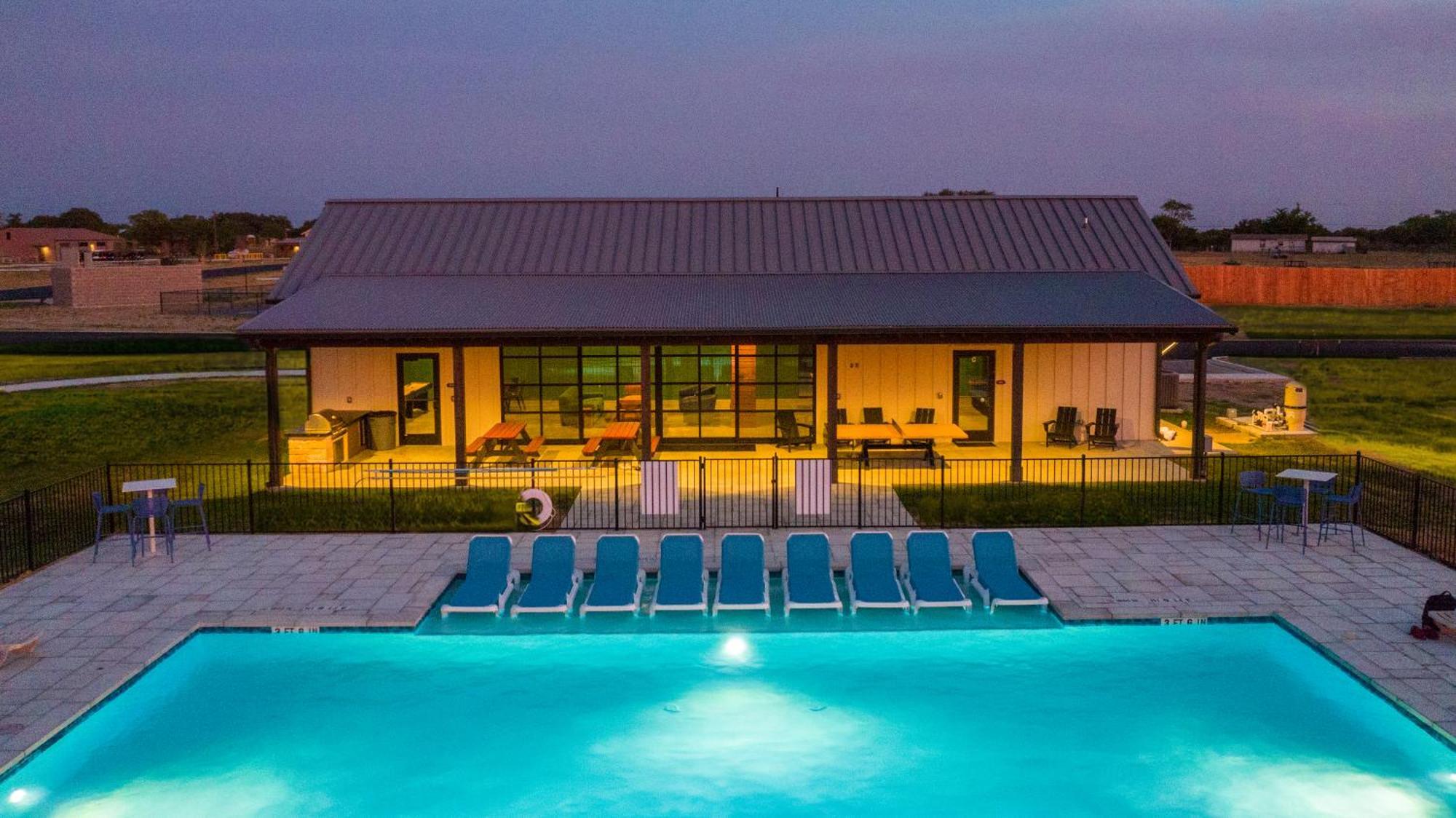 Great Escapes Rv Resort Bryan College Station エクステリア 写真